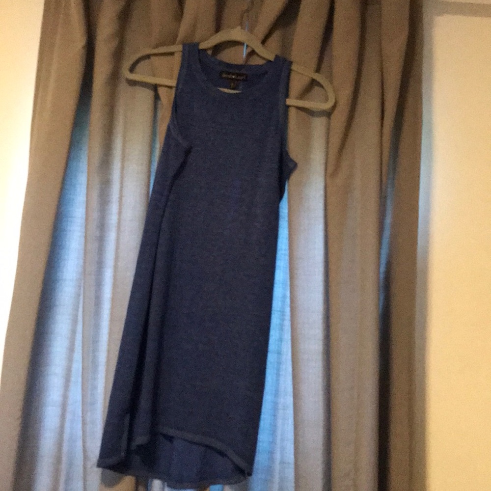 blue dress